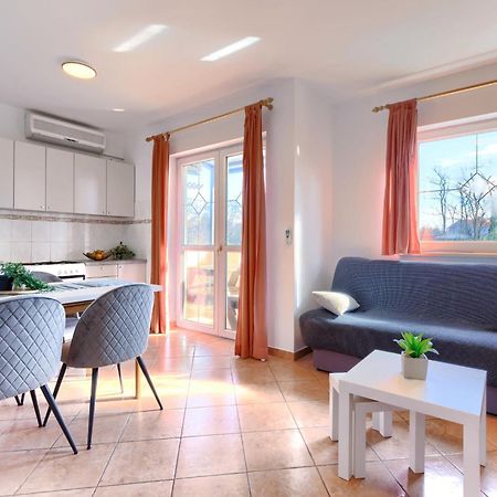 Apartment Gordana-1 By Interhome لابين المظهر الخارجي الصورة